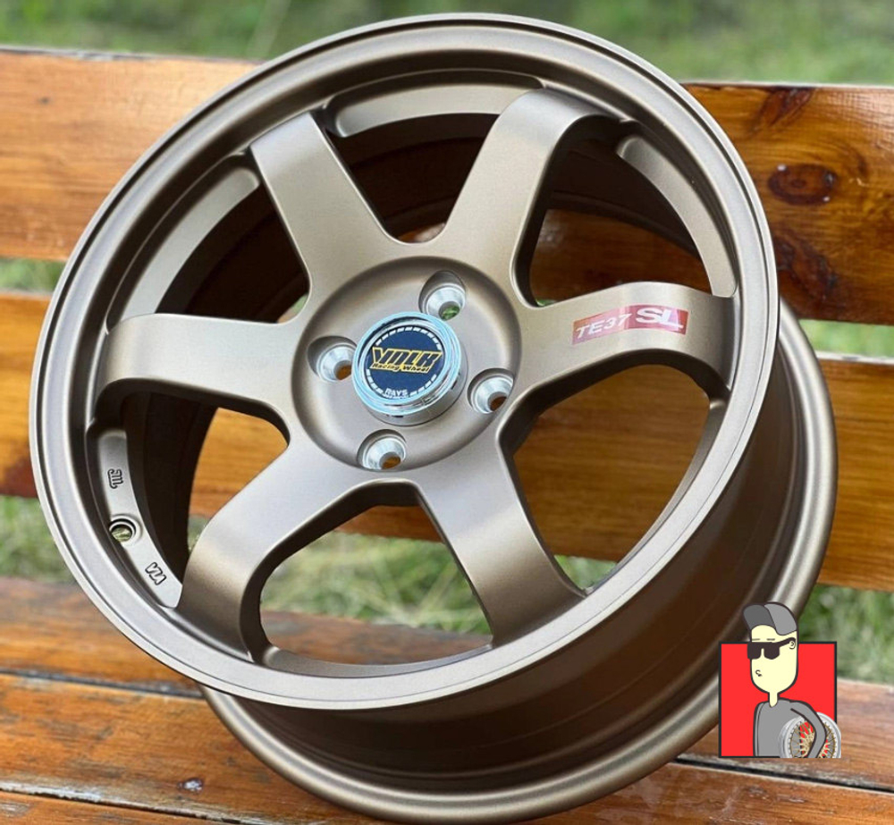Комплект дисков Rays TE37 17x8 et35 4x100