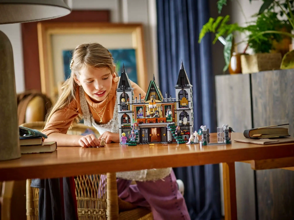 Конструктор LEGO Harry Potter 76453 Поместье Малфоев