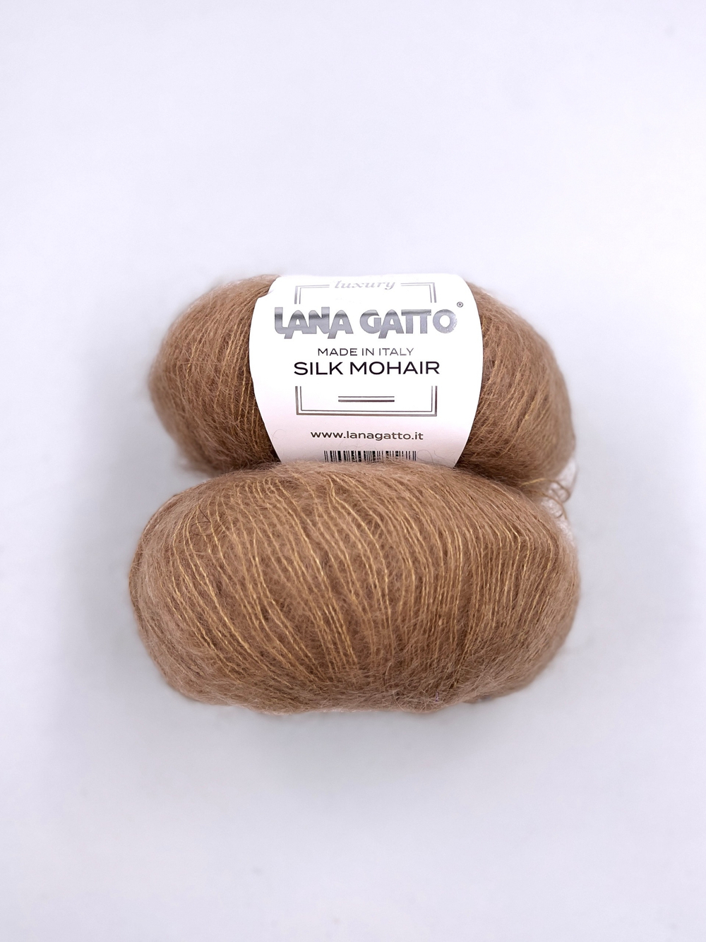 Lana Gatto супер кид мохер 75%, шелк 25% , 212 м в 25 г кэмел