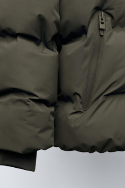 ZARA СТЕГАНЫЙ ПУХОВИК С НАШИВКОЙ WATER REPELLENT, СЕРОВАТО-КОРИЧНЕВЫЙ