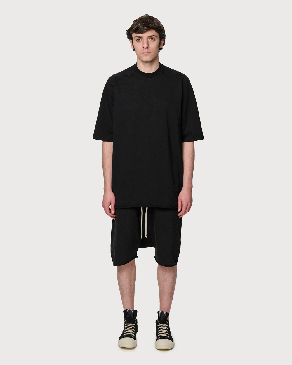 RICK OWENS DRKSHDW ШОРТЫ ЧЕРНЫЕ HOLLYWOOD DRAWSTRING PODS RIGP