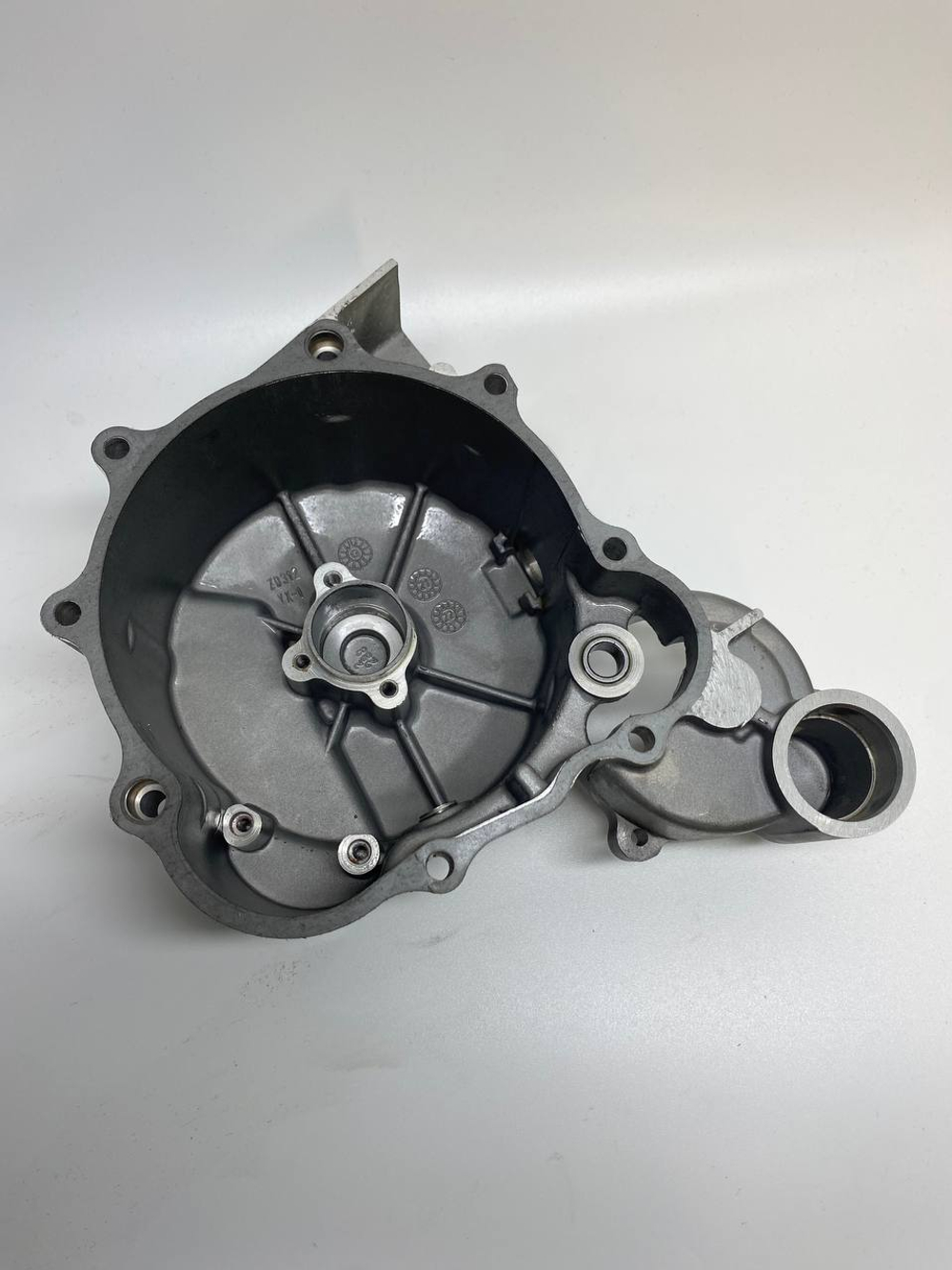 Крышка картера левая двигатель 172FMM-6A (4 клапана) CB250-F
