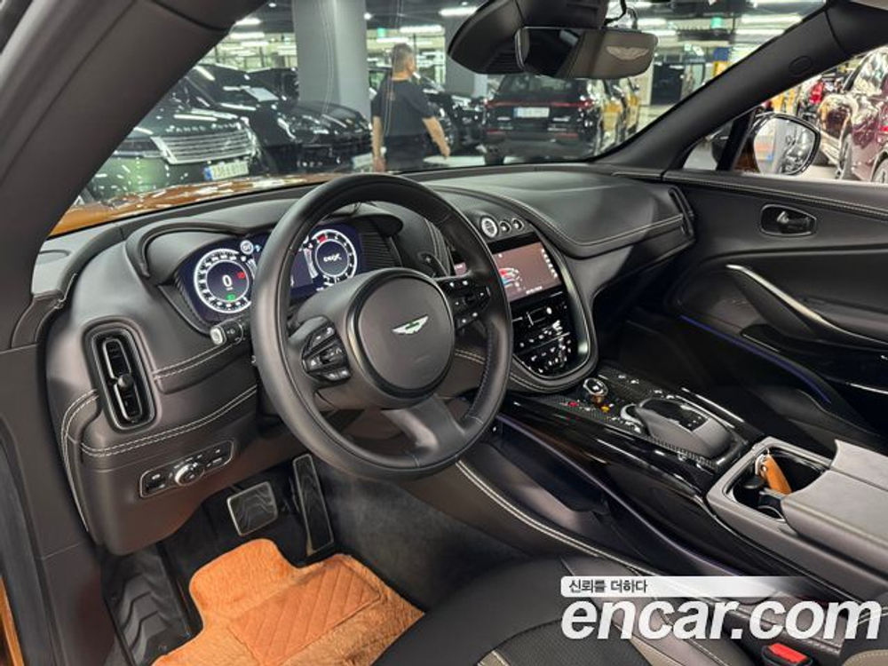 Aston Martin DBX 4.0 V8 707 — 2023