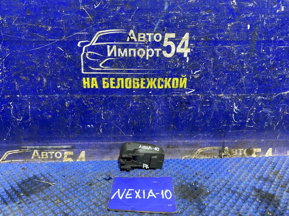 Ручка двери задней правой салонная DAEWOO NEXIA 1997
