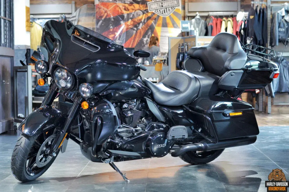 Ultra Limited, Harley-Davidson (FLHTK), 2023 Black Option
