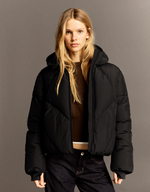 Женская стеганая куртка с капюшоном - BERSHKA