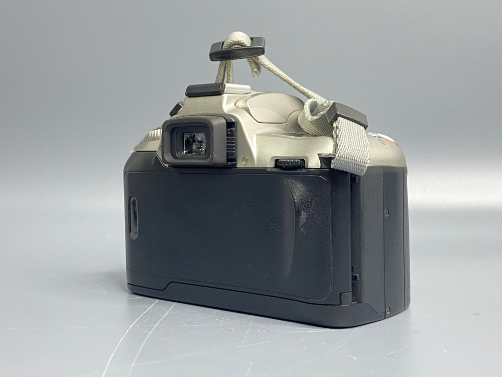 Nikon F55