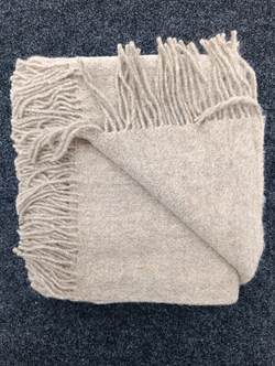 Плед Beige Sanzio 150 на 200 см из 100% Овечьей шерсти с бахромой