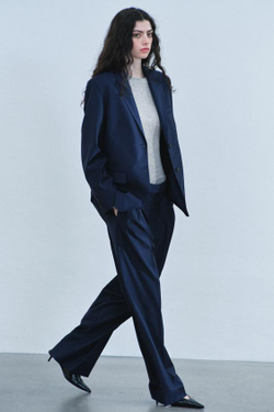 ZARA БРЮКИ С ЗАЩИПАМИ ИЗ СМЕСОВОЙ ШЕРСТИ — ZW COLLECTION, МОРСКОЙ СИНИЙ