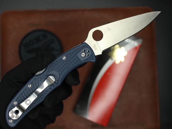 Складной нож Spyderco Endura C10FPNB20CV c клинком из стали CPM 20CV, рукоять FRN