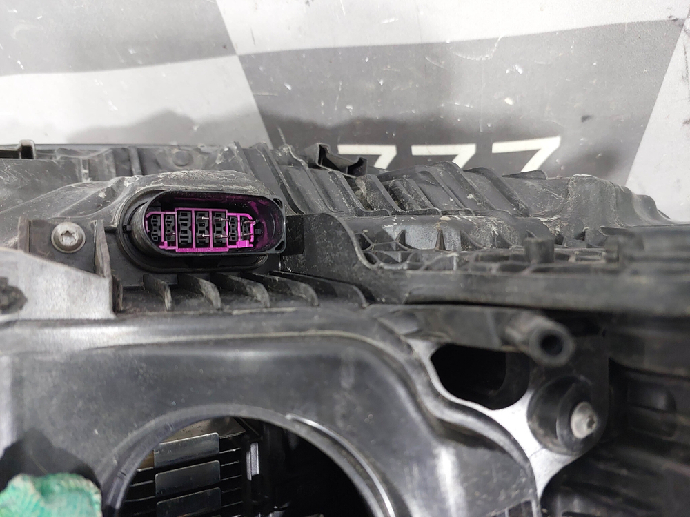 Фара левая Matrix LED Volkswagen Touareg 3 18-нв Б/У Оригинал 761941113