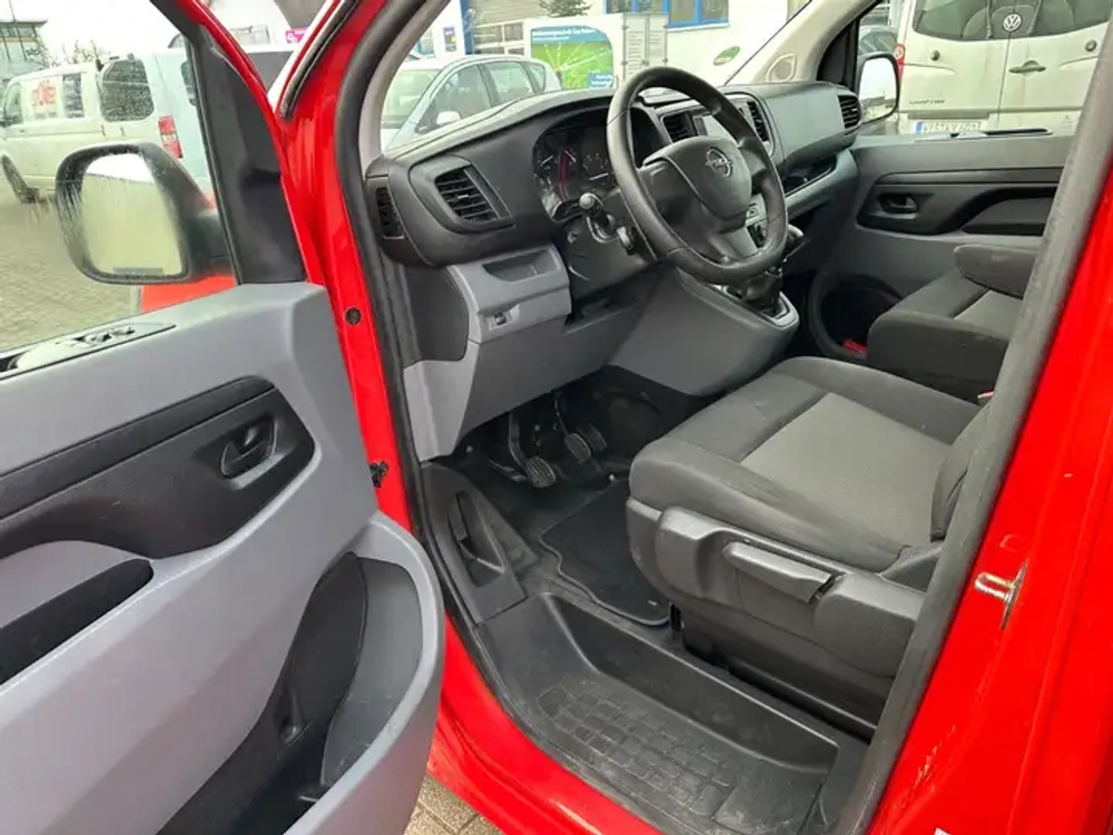 Opel Vivaro Kombi M (L2)
