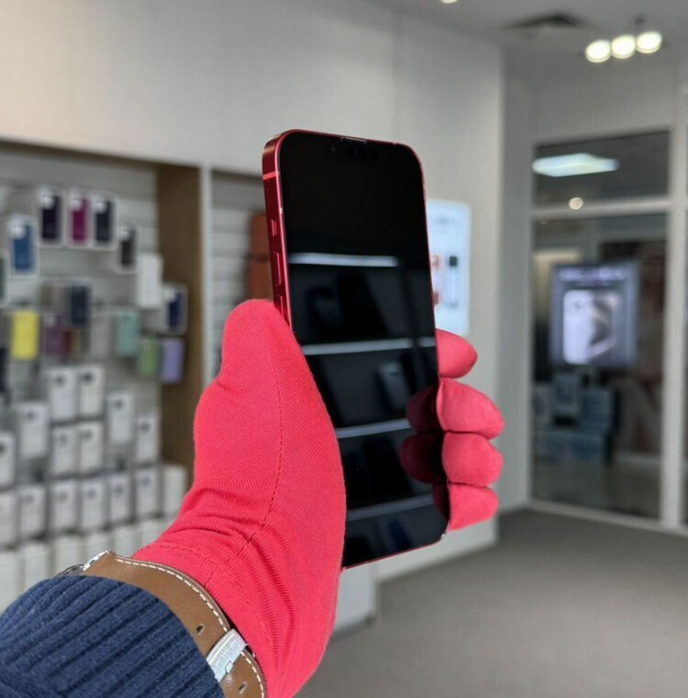 iPhone 13, 128 ГБ б/у