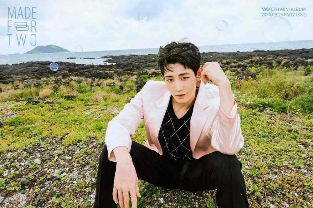 Альбом VAV - Made For Two 6th Mini Album