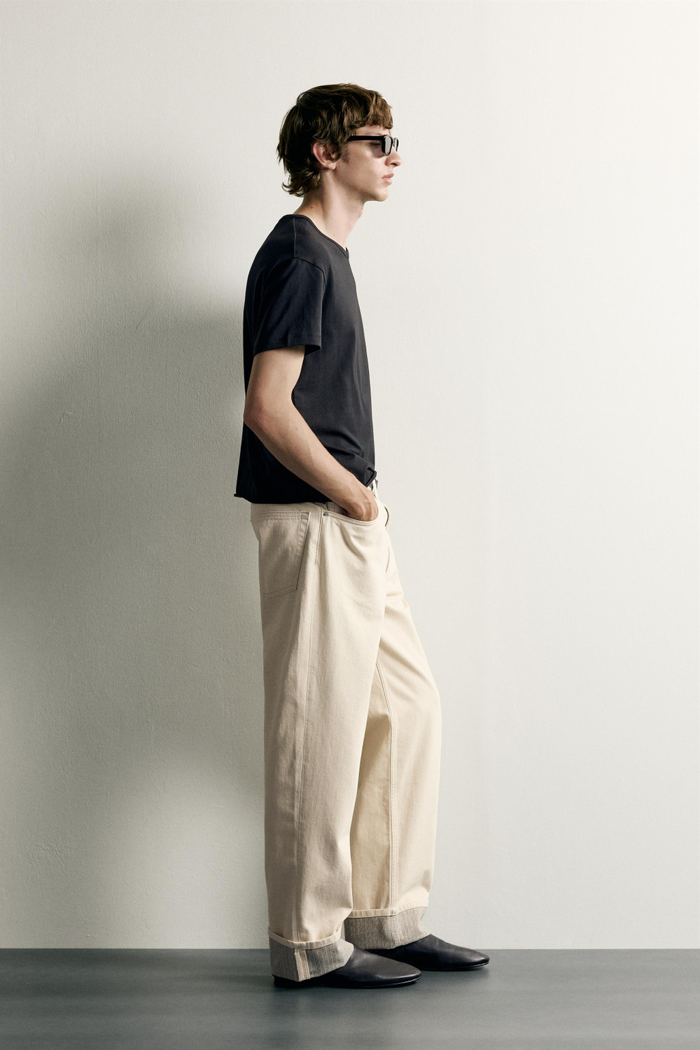 ДЖИНСЫ STRAIGHT FIT С КОНТРАСТНЫМИ ОТВОРОТАМИ — ZARA