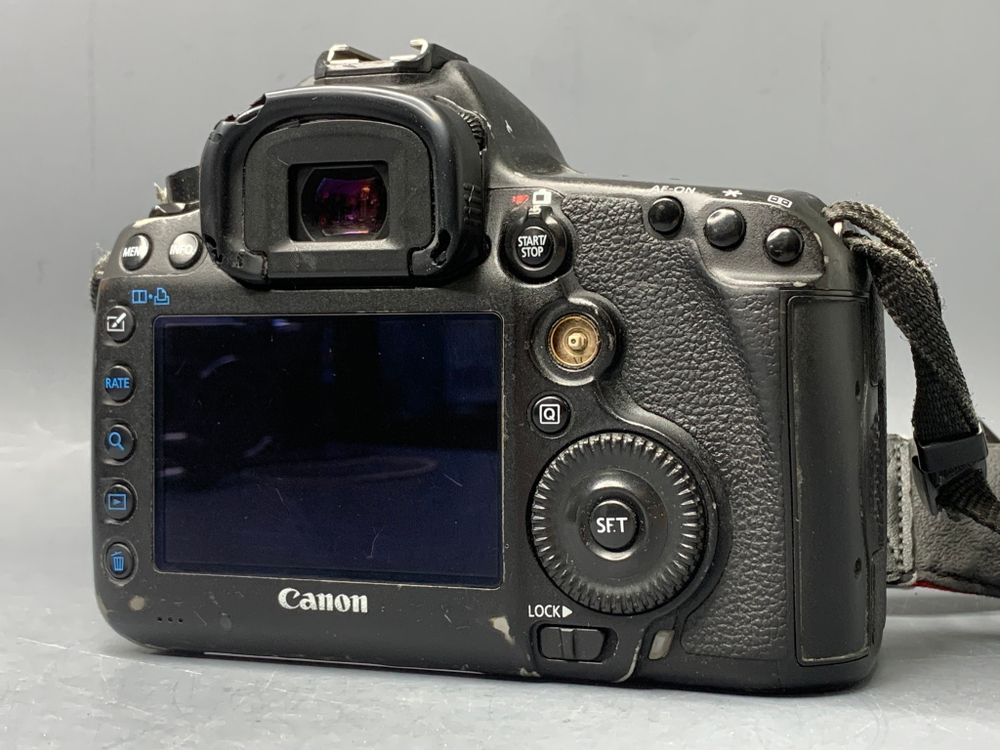 Canon EOS 5D Mark III body 489.900 Кадров пробега
