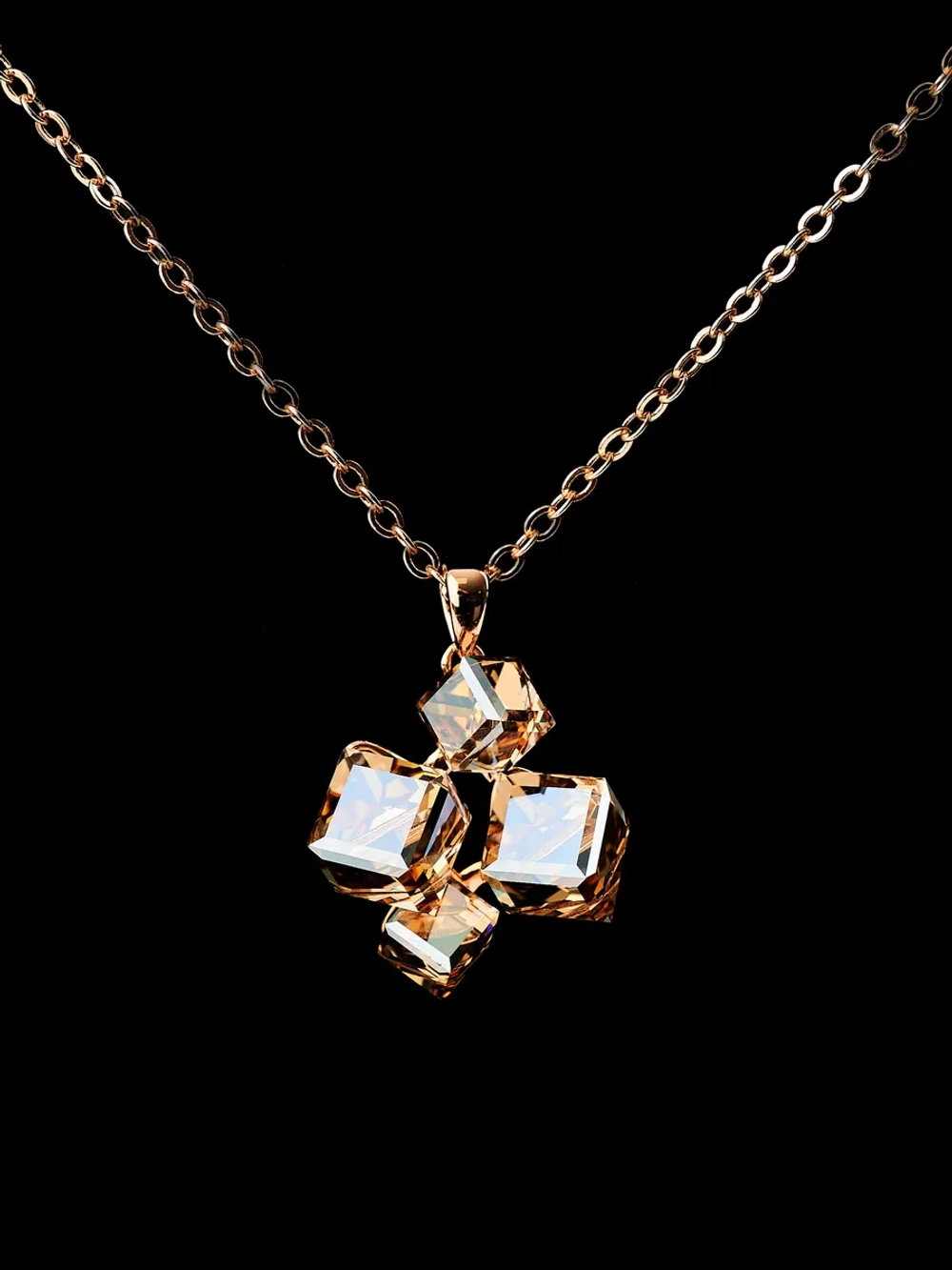 Подвеска-ромб Мираж с кубиками Swarovski шампань