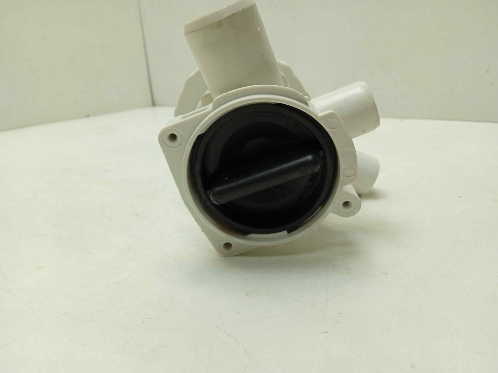 WF6450S7W кт168 Улитка сливного насоса для стиральной машины Samsung WF6450S7W б/у
