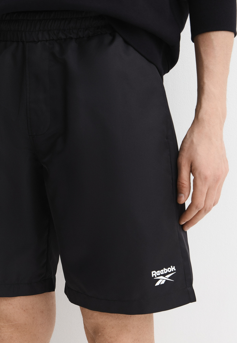 Шорты спортивные мужские REEBOK ID 9" WOVEN SHORT