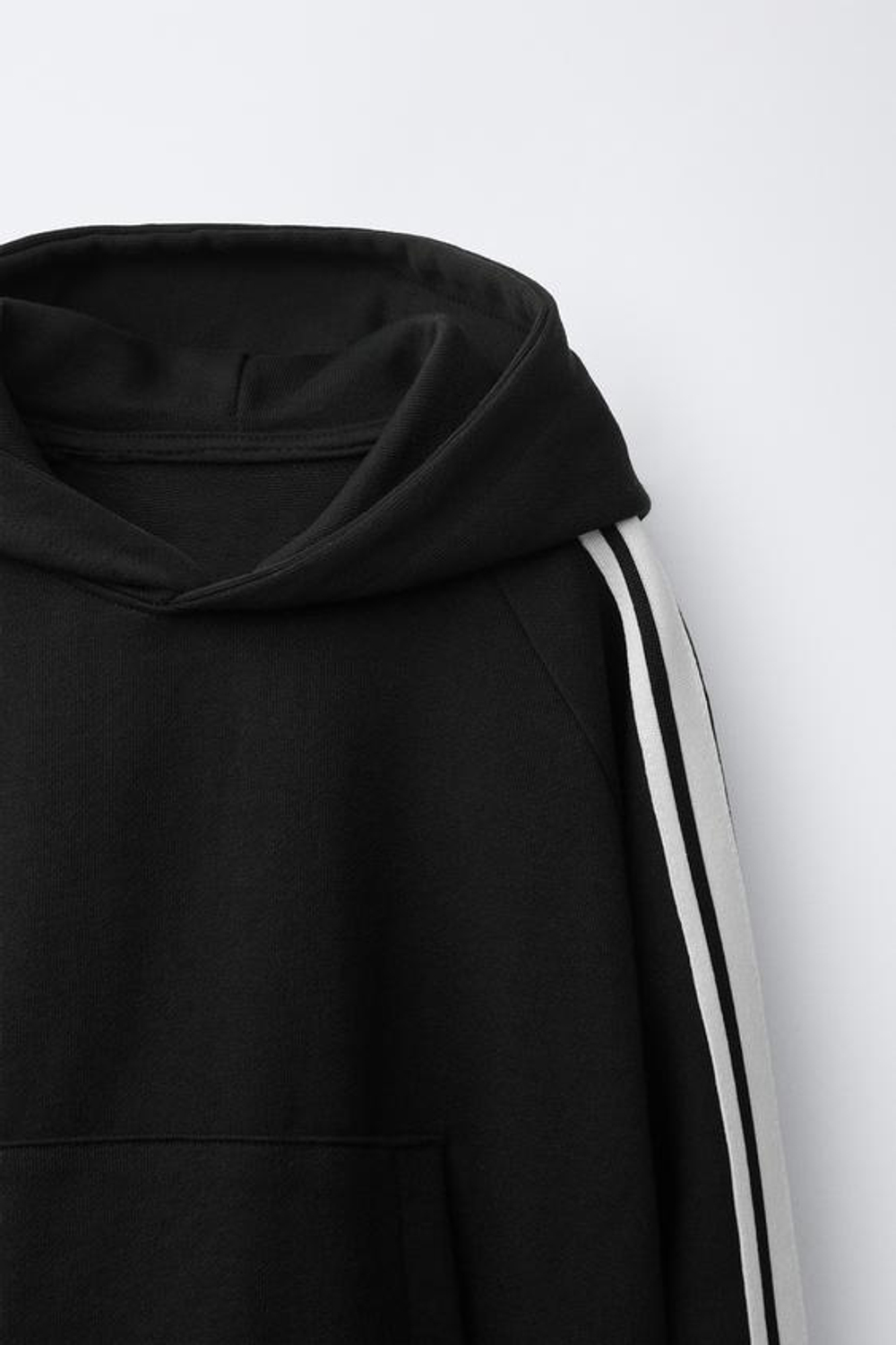 ZARA КОМПЛЕКТ ИЗ ХУДИ И БРЮК С ЛАМПАСАМИ, ЧЕРНЫЙ