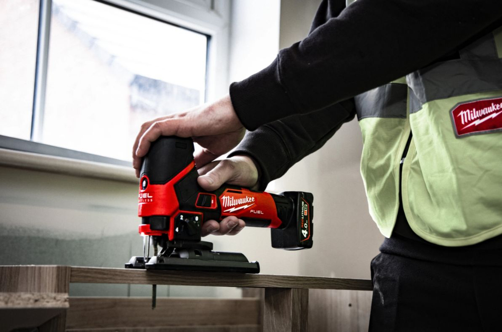 Аккумуляторный лобзик Milwaukee M12 FJS-422X, 4933500575
