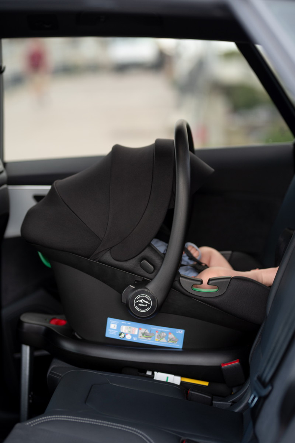 Детская коляска Noordi Fjordi 3 в 1 с автокреслом Terra Edusky Black 1132815/1302815 Black