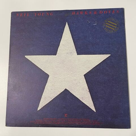 Винтажная виниловая пластинка LP Neil Young Hawks and Doves (США, 1980)