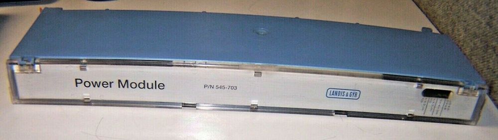 545703