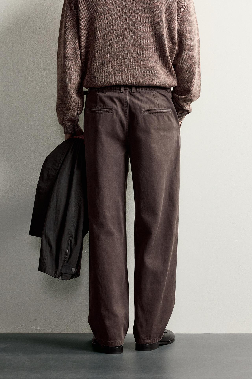 ZARA БРЮКИ RELAXED FIT С ЭФФЕКТОМ ПОТЕРТОСТИ И СКЛАДКАМИ, КОРИЧНЕВЫЙ