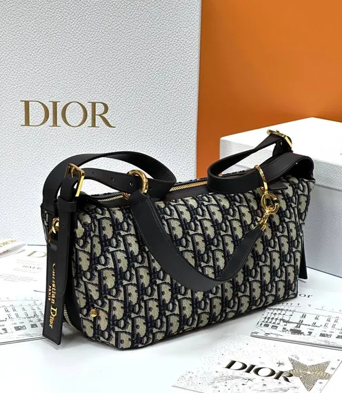 Сумка Dior D-Journey, жаккард Dior Oblique