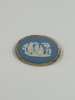 Брошь Wedgwood голубая