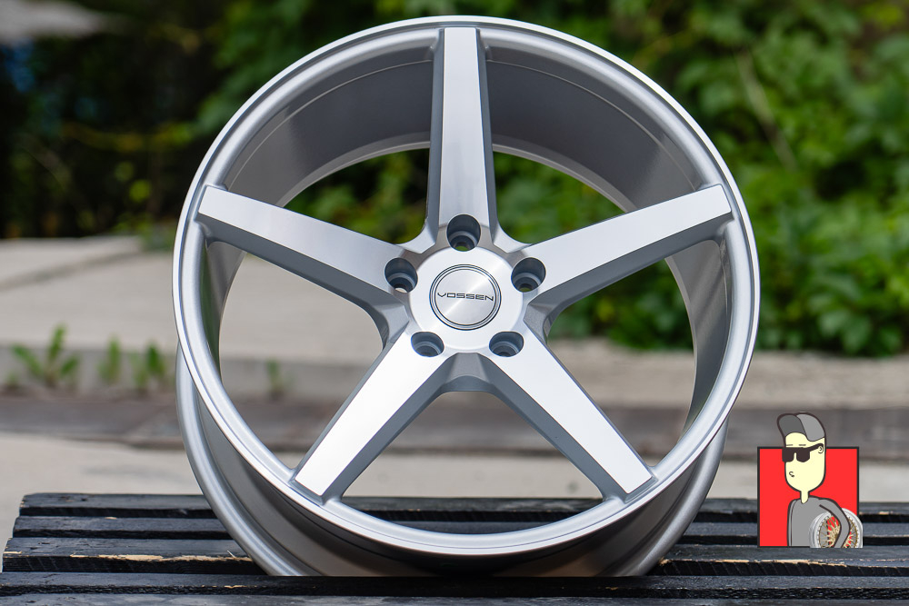 Комплект дисков Vossen VPS-303 18x8 et35 5x114.3