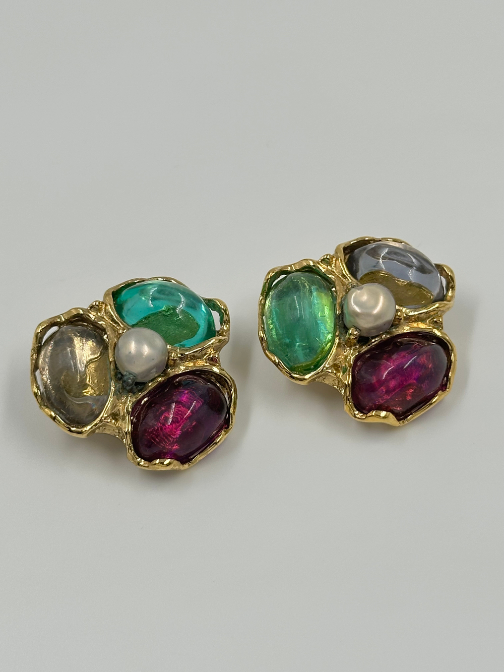 Клипсы Yves Saint Laurent