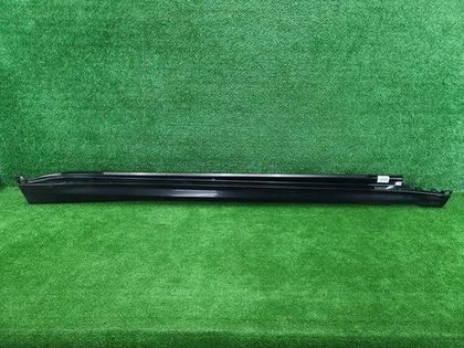 Накладка порога правая BMW X7 G07 (19-нв) M-paket
