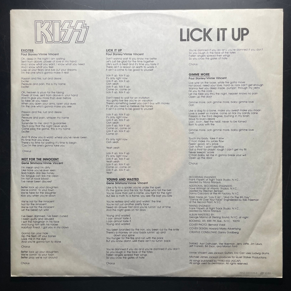 Kiss ‎– Lick It Up (Испания 1983г.)