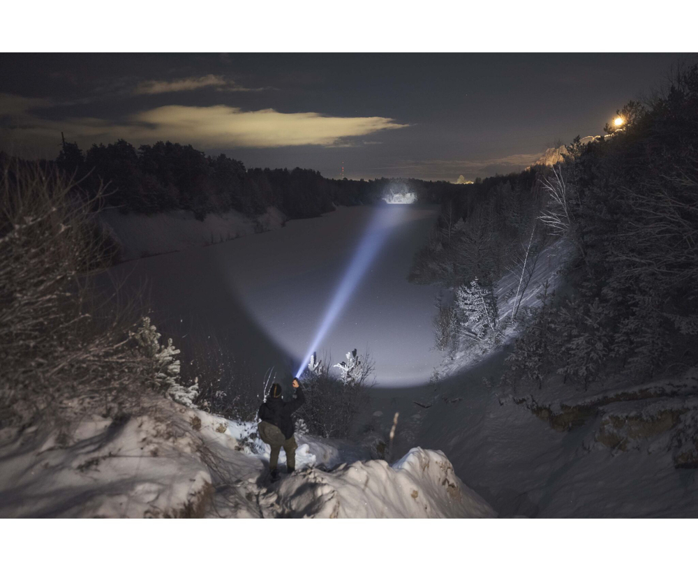 Фонарь Armytek Barracuda Pro Max Magnet USB 2800 люмен F10501C