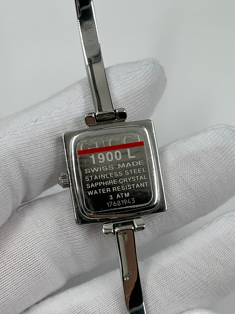 Часы Gucci 1900L