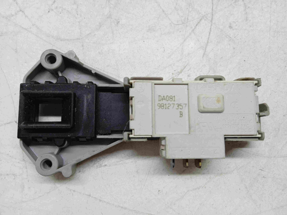 F1068LD1 кт260 Блокировка люка стиральной машины LG F1068LD1 б/у