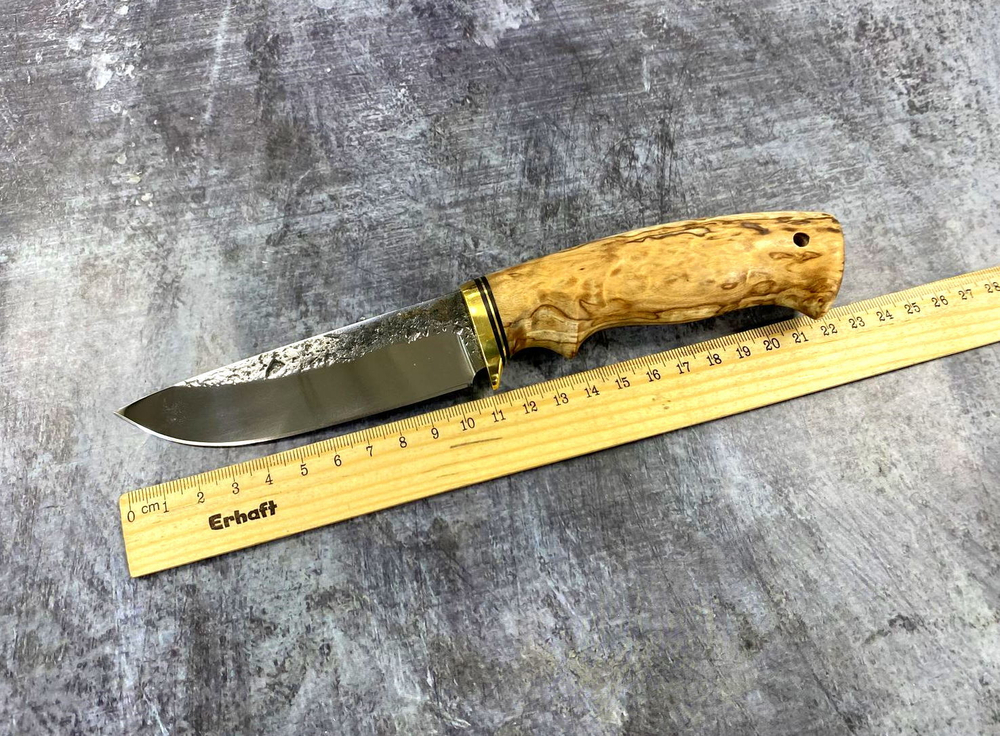 Нож Олень, сталь K340, стабилизированный орех (светлый)
