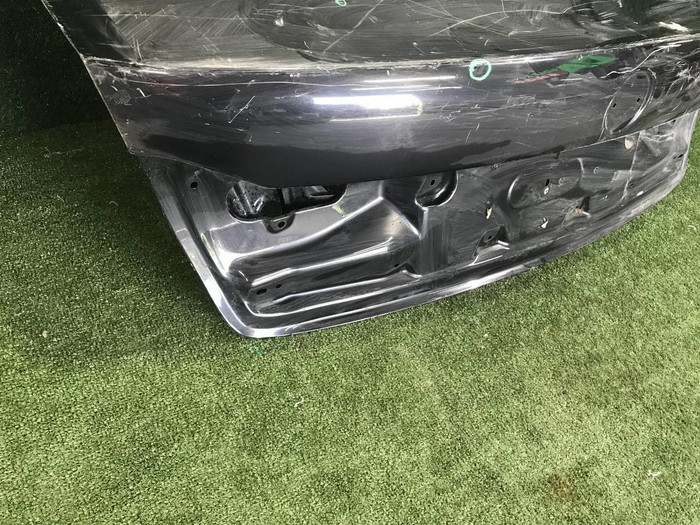 Крышка багажника BMW 7er G11 (2015-2022)
