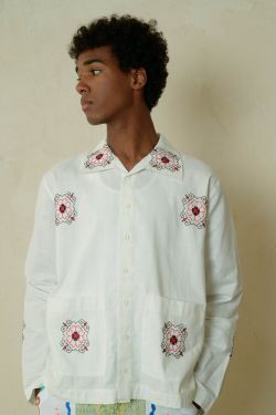 Рубашка с Повторяющейся Вышивкой / Repeating Pattern Long Sleeve белая