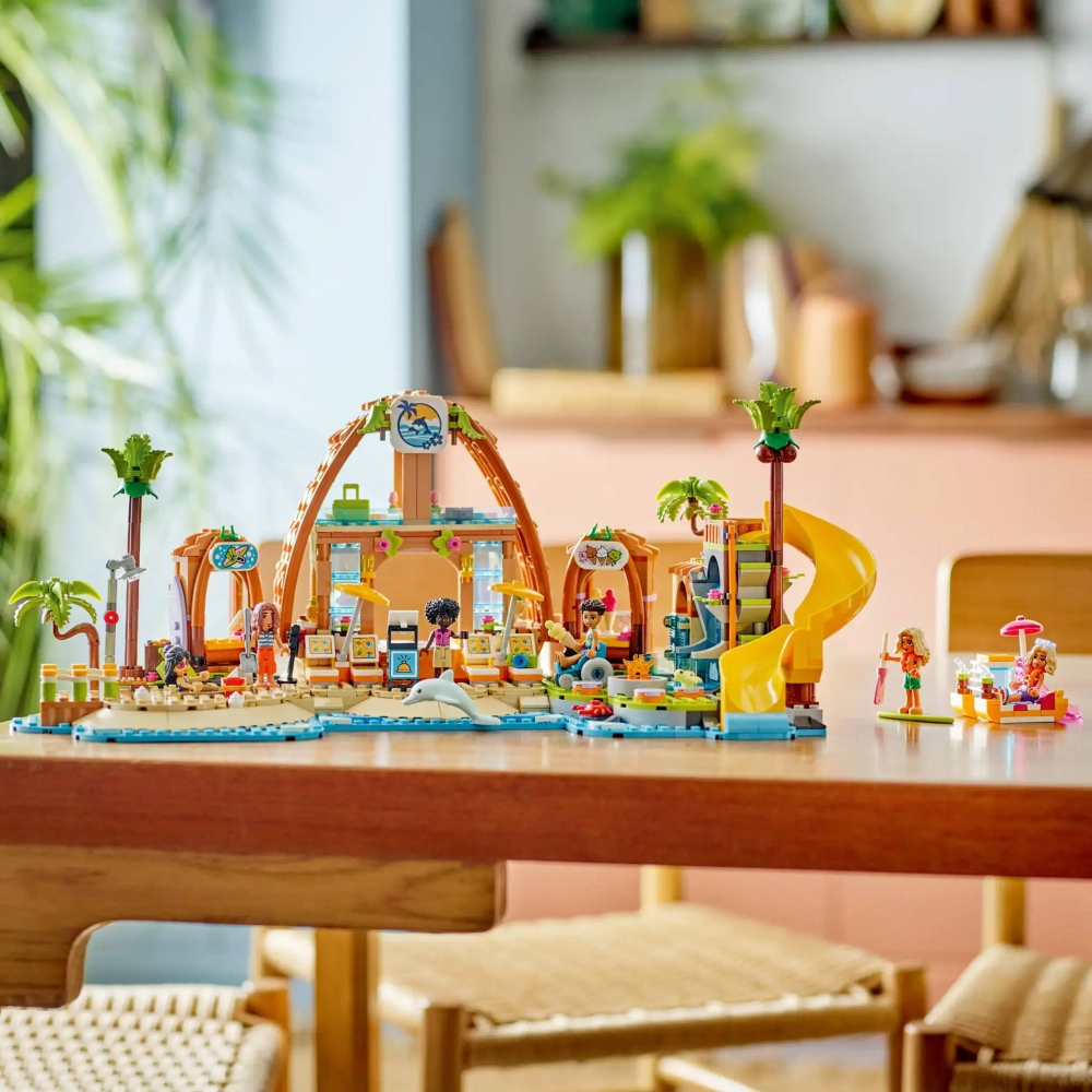 Конструктор LEGO Friends 42673 Пляжный курорт для семейного отдыха
