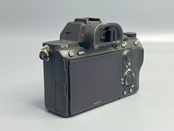 Sony A7 III 140K кадров