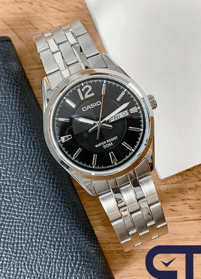 Casio MTP-1335D-1A — мужские наручные часы