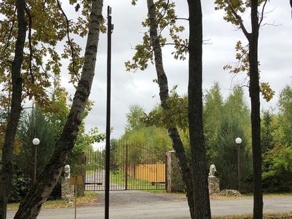 На въезде в юго-восточную часть «Романовского Парка» установлена видеокамера