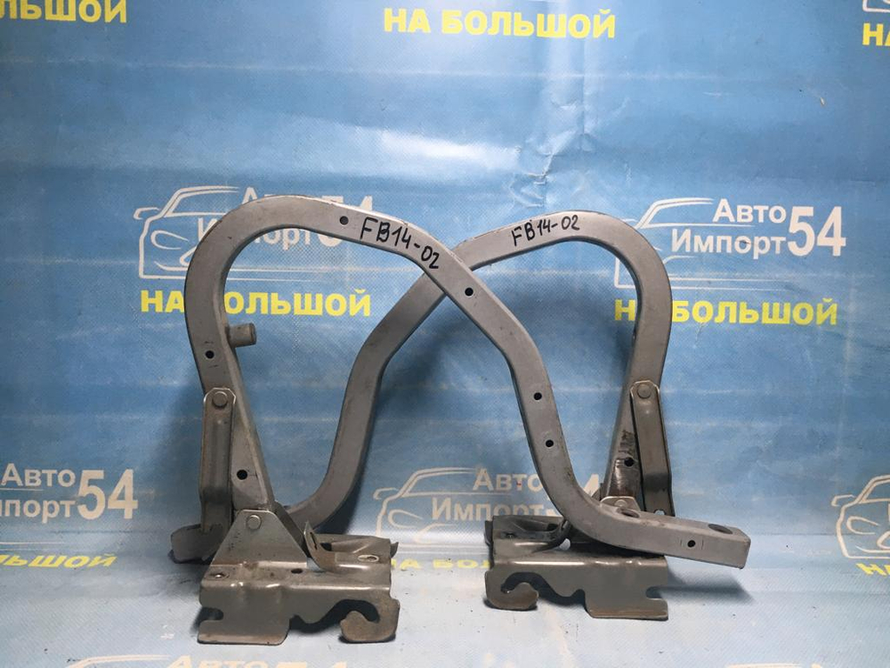 Петля багажника NISSAN SUNNY 1998