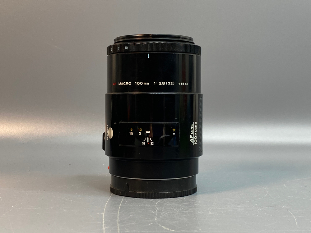 Minolta AF 100mm f/2.8(32) Macro RS