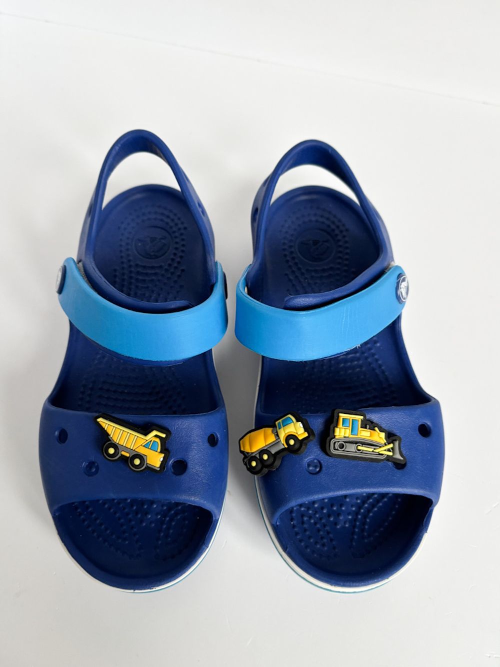 Новые сандалии Crocs, 27