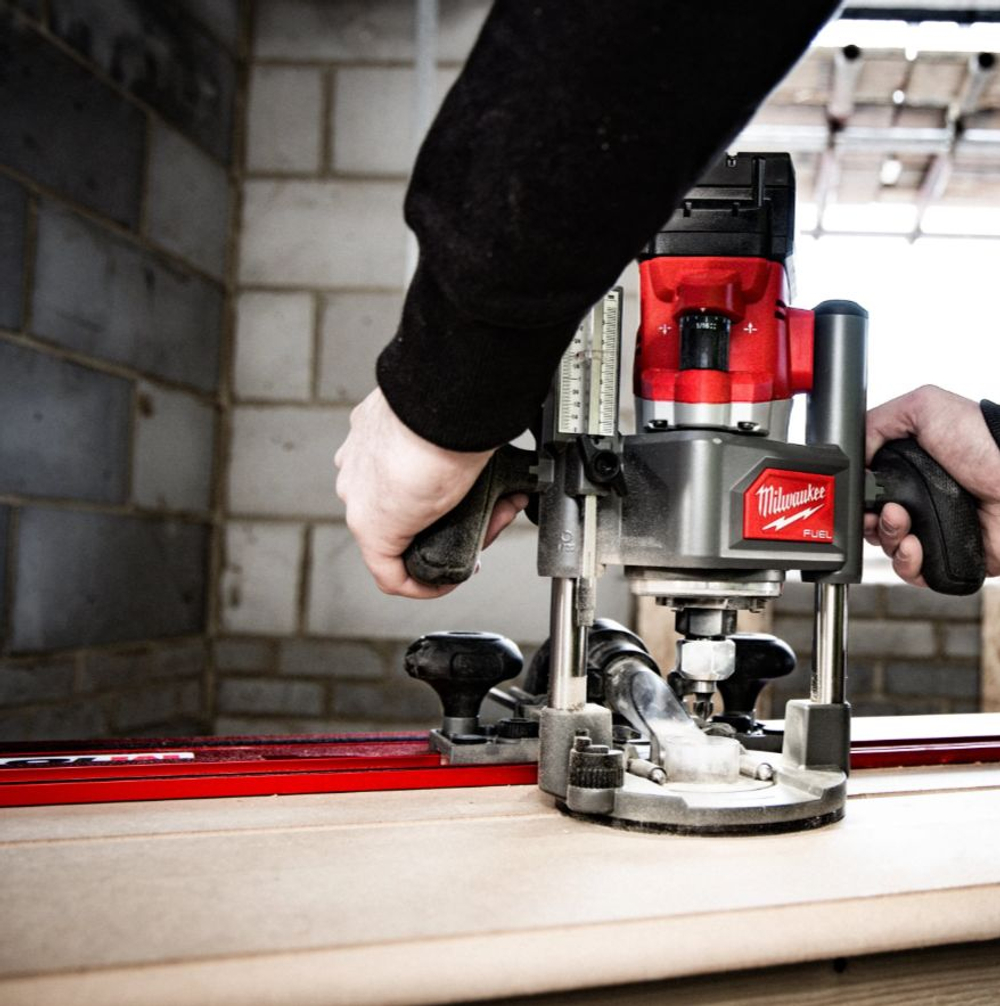 Аккумуляторный фрезер Milwaukee M18 FUEL FR12KIT-0P, 4933493305