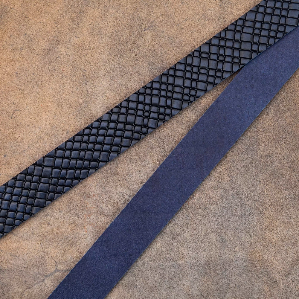 Ременная заготовка Тречия Олд цв. Синий / Treccia old Blue, толщ. 3,0+ мм